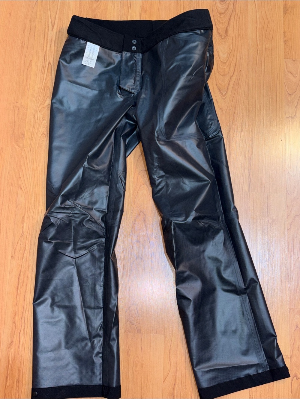 Eddie Bauer Black Women’s Cloud Cap Stretch Rain Pants - Picture 9 of 15
